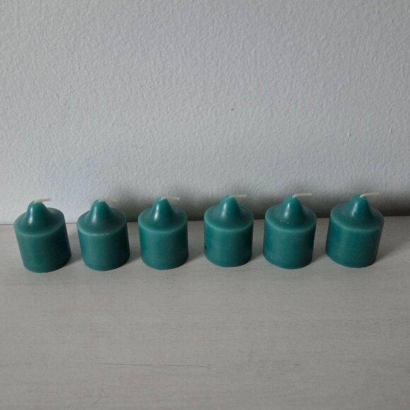 Vintage Retired PartyLite Spinnaker P6055 Teal Votive Candles (6) New Open Box - Picture 3 of 10